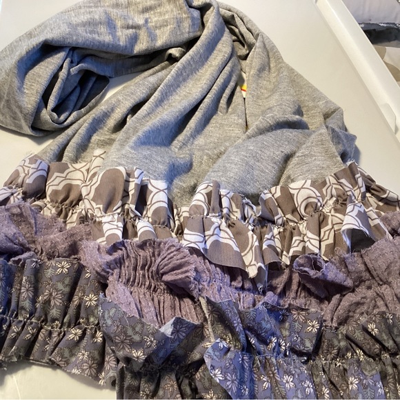 Cross body fabric purse with matching scarf - Picture 4 of 4